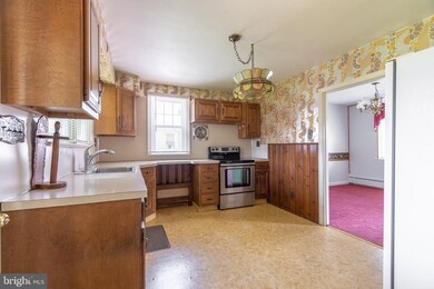 452 Edgewood Dr, Ambler, PA 19002 - photo 7