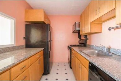 Whittier Place unit 17J, Boston, MA 02114 - photo 4