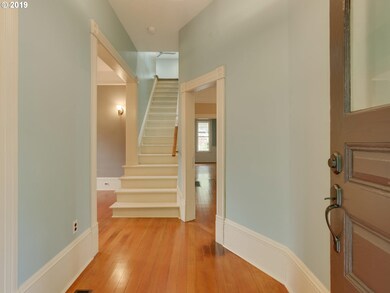 1798 4th Ave, West Linn, OR 97068 - photo 4