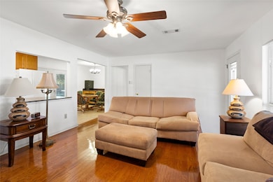 4206 Country Club Dr, Dickinson, TX 77539 - photo 7