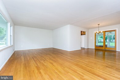 203 James Dr SW, Vienna, VA 22180 - photo 6