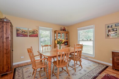 1122 Lexington Ln, Batavia, IL 60510 - photo 4