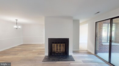 18204 Swiss Cir, Germantown, MD 20874 - photo 4