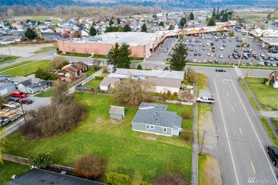 215 Corrin Ave SW, Orting, WA 98360 - photo 2