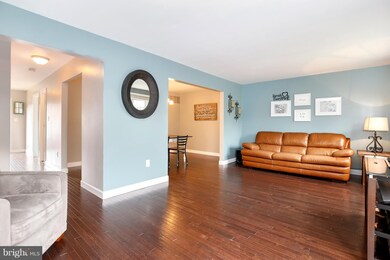 9507 Saluda Ct, Lorton, VA 22079 - photo 4