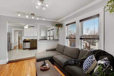 187 Florence St unit 3R, Roslindale, MA 02131 - photo 2