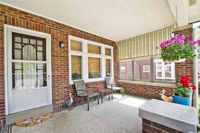 porches in the summertime are the BEST!