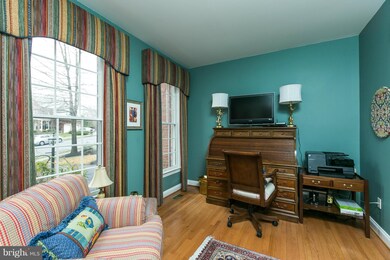 8707 Marburg Manor Dr, Lutherville Timonium, MD 21093 - photo 5