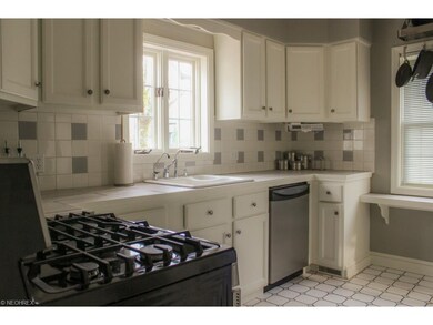 Ranch house for sale in Fairlawn OH. 2468 Ridgewoo