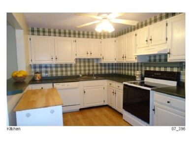 5 Bartemus Trail unit U303, Nashua, NH 03063 - photo 6