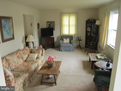 300 Sudbury Rd, Linthicum Heights, MD 21090 - photo 5