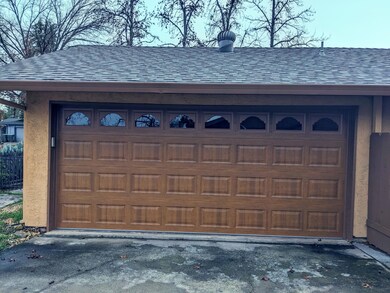 2168 Wilson Ave, Redding, CA 96002 - photo 3