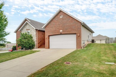 661 N Althea Ave, Nixa, MO 65714 - photo 2