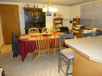 2073 Selah Loop Rd, Selah, WA 98942 - photo 4