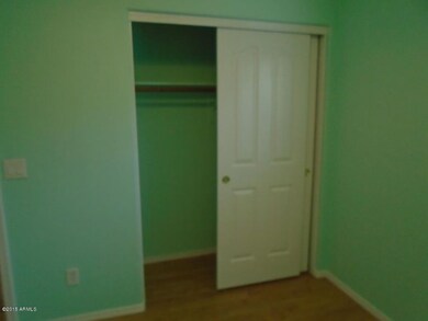 AZ15-002 3_12_15 bed 3 closet