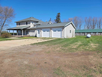 16298 Unity Ave, Cresco, IA 52136 - photo 3