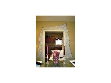 Stenciling in dining room