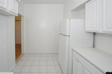 258 Clendenny Ave unit 6, Jersey City, NJ 07304 - photo 3