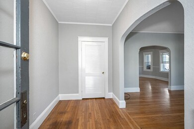 134 Beacon St unit 1, Lowell, MA 01850 - photo 4