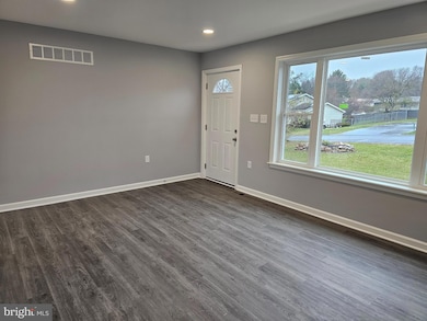 1920 Maylinn Dr, Chambersburg, PA 17202 - photo 5