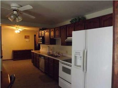 Great Eat In Kitchen and Formal Dinning Area