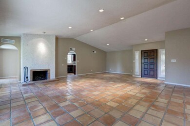 004_Family Room III