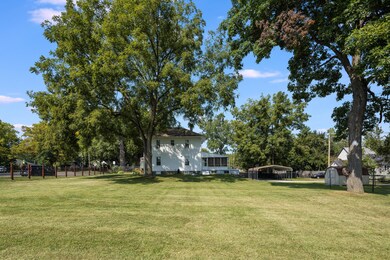 1713_Lane_Blvd_04