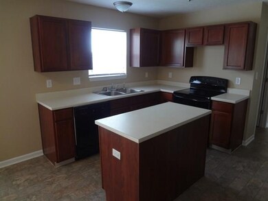 2620 Monarchy Ln, Greenwood, IN 46143 - photo 4