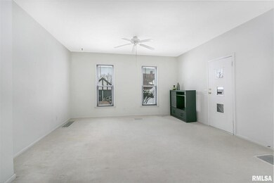 1412 E 9th St, Davenport, IA 52803 - photo 6