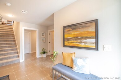 117 S Cedar Ave, Broken Arrow, OK 74012 - photo 4