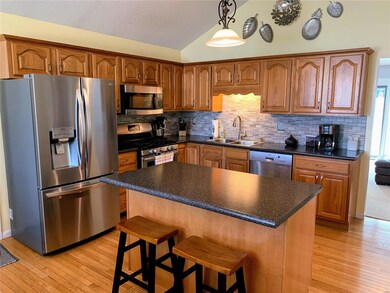 1004 Meadow Lake Dr, Maryville, IL 62062 - photo 2