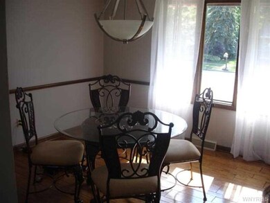 1153 Doebler Dr, North Tonawanda, NY 14120 - photo 3