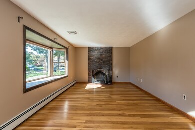 10 Lawrence St, Wilmington, MA 01887 - photo 3