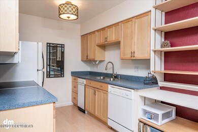 07-Kitchen_MAX6612