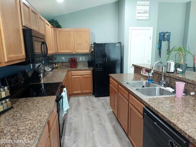 11766 Pleasant Creek Dr, Jacksonville, FL 32218 - photo 6