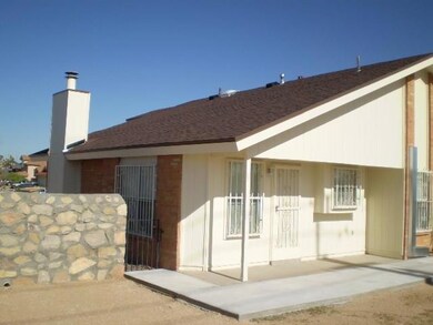 14000 Lago Grande Dr, Horizon City, TX 79928 - photo 5