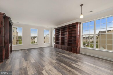 15579 John Diskin Cir, Woodbridge, VA 22191 - photo 6