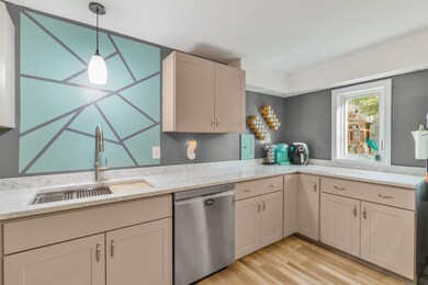 12 Maplewood Ave, Rochester, NH 03867 - photo 2