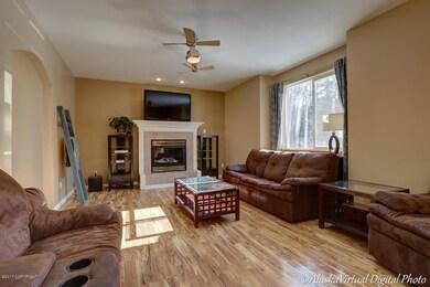 380 E Sage Road 9