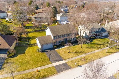 1525 Placer Ct, Naperville, IL 60565 - photo 3