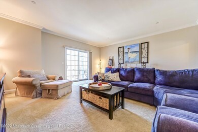 04-Family Room