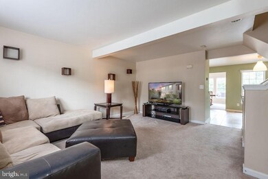 9013 Falcon Glen Ct, Bristow, VA 20136 - photo 5