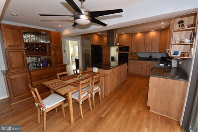 6721 Pine Creek Ct, McLean, VA 22101 - photo 5