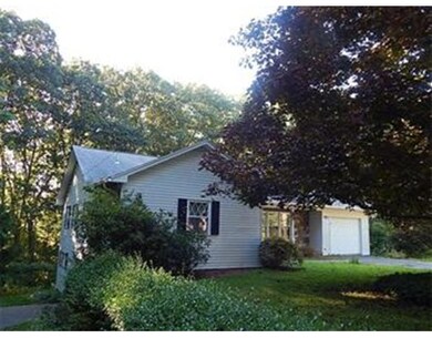 132 E Charlton Rd, Spencer, MA 01562 - photo 2