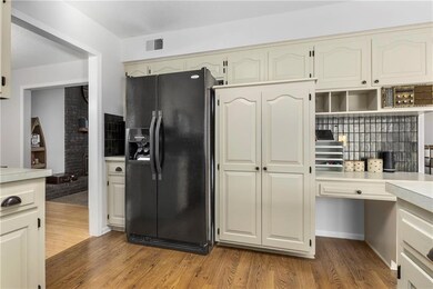 14715 W 93rd Terrace, Lenexa, KS 66215 - photo 7