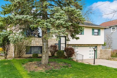 1586 Penworth Dr, Columbus, OH 43229 - photo 2