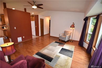 16503 E Lake Goodwin Rd, Stanwood, WA 98292 - photo 5