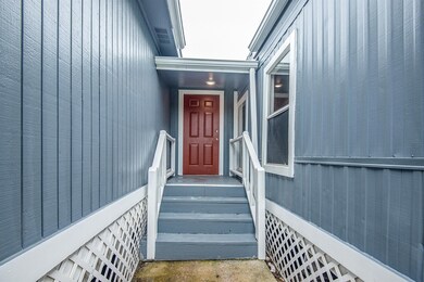 917 Dyche Ln, Alvin, TX 77511 - photo 3