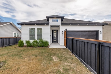 2534 Southland St, Dallas, TX 75215 - photo 2