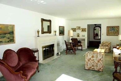 1050 E Cooke Rd, Columbus, OH 43224 - photo 6